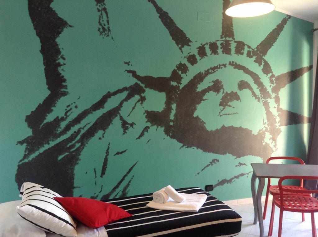 Metropolis Rooms&Services Fiumicino Szoba fotó