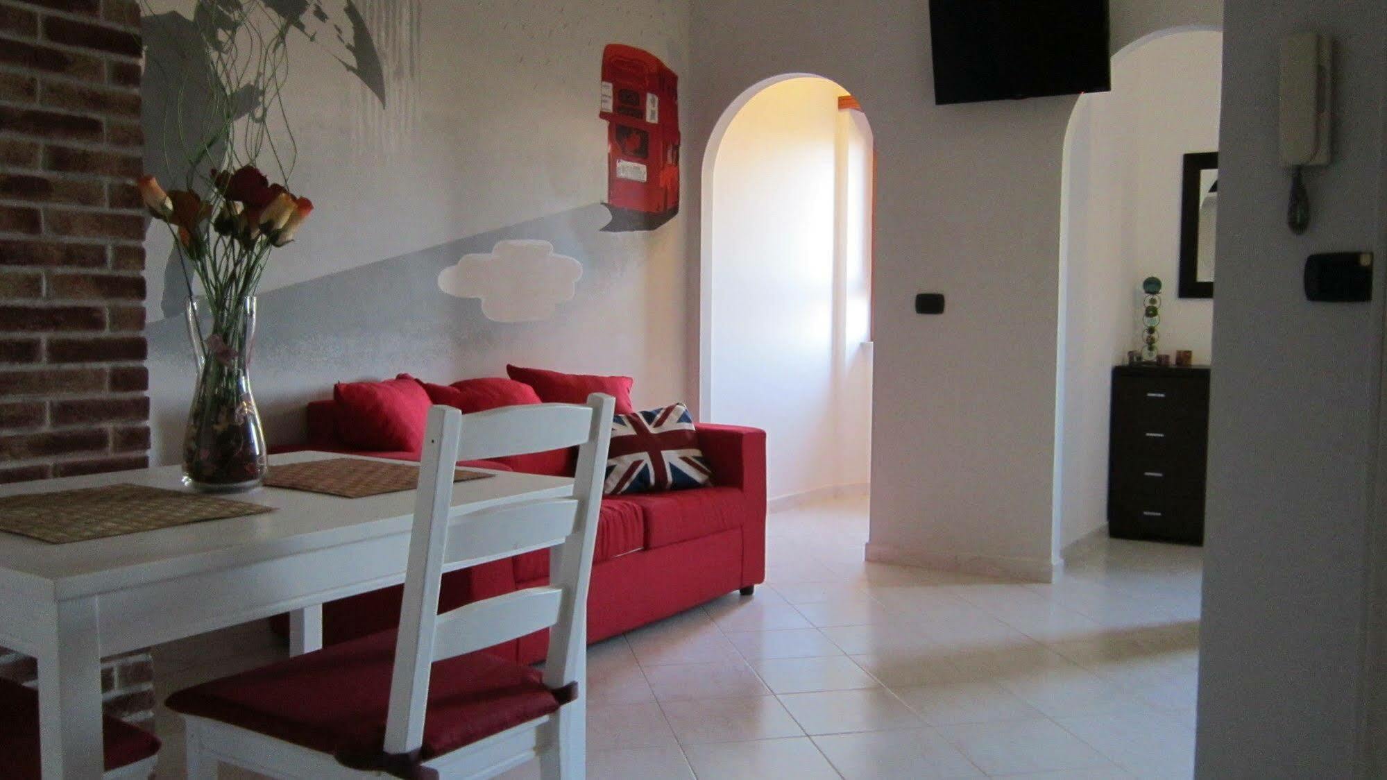 Metropolis Rooms&Services Fiumicino Kültér fotó