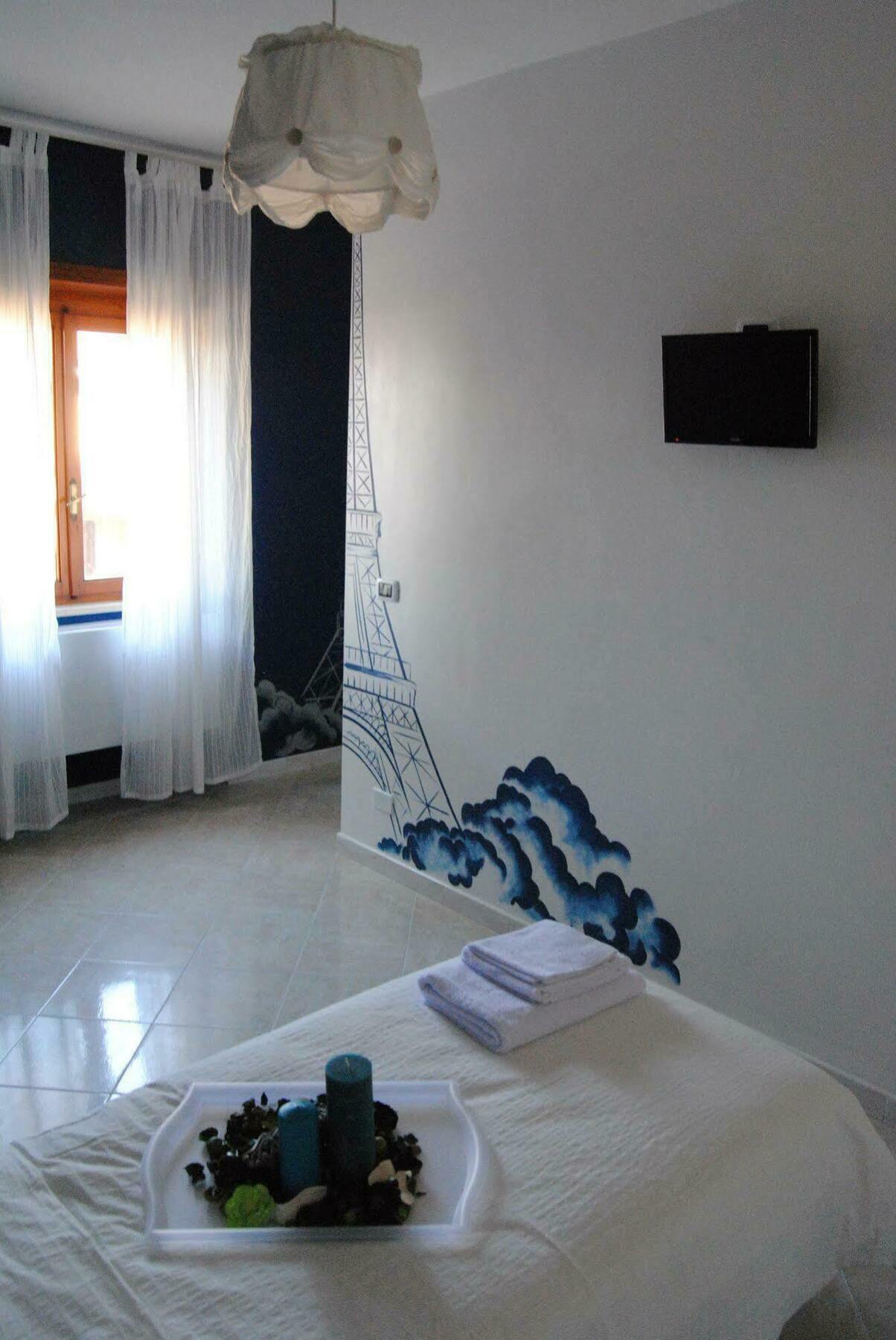 Metropolis Rooms&Services Fiumicino Kültér fotó
